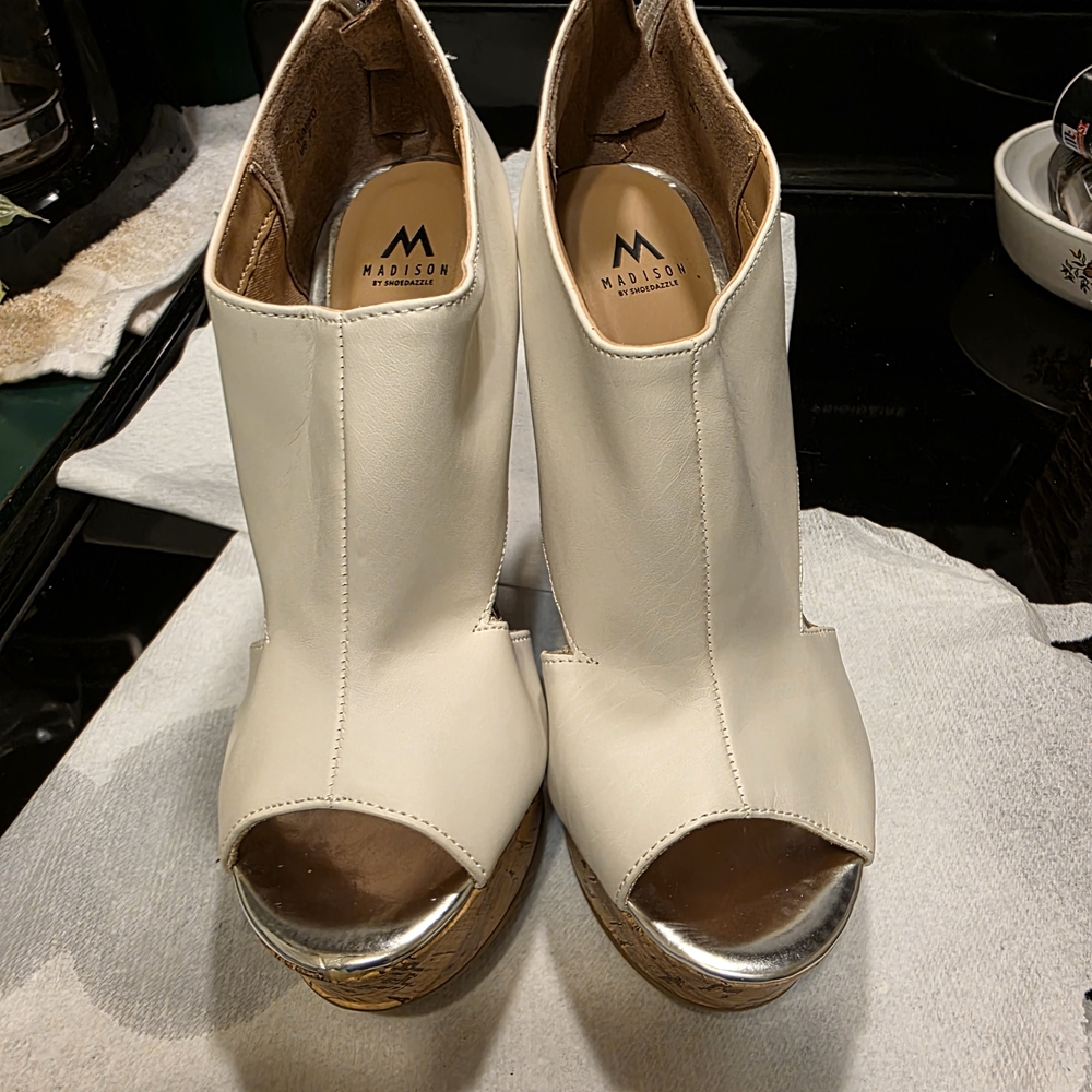 Madison by Shoedazzle Women's Cream Peep-Toe Platform Booties